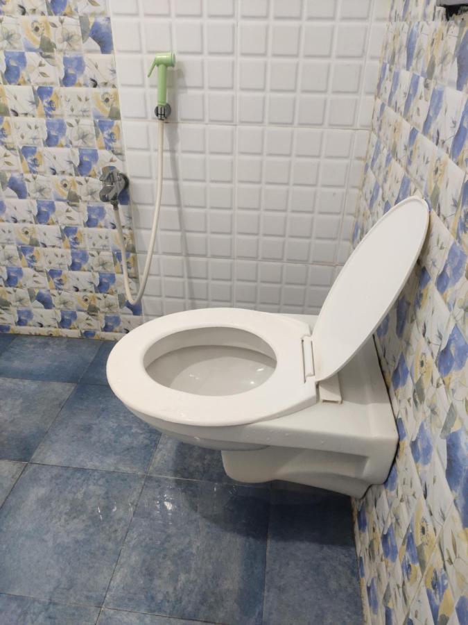 Subasree Cottage Tirunallar Екстериор снимка